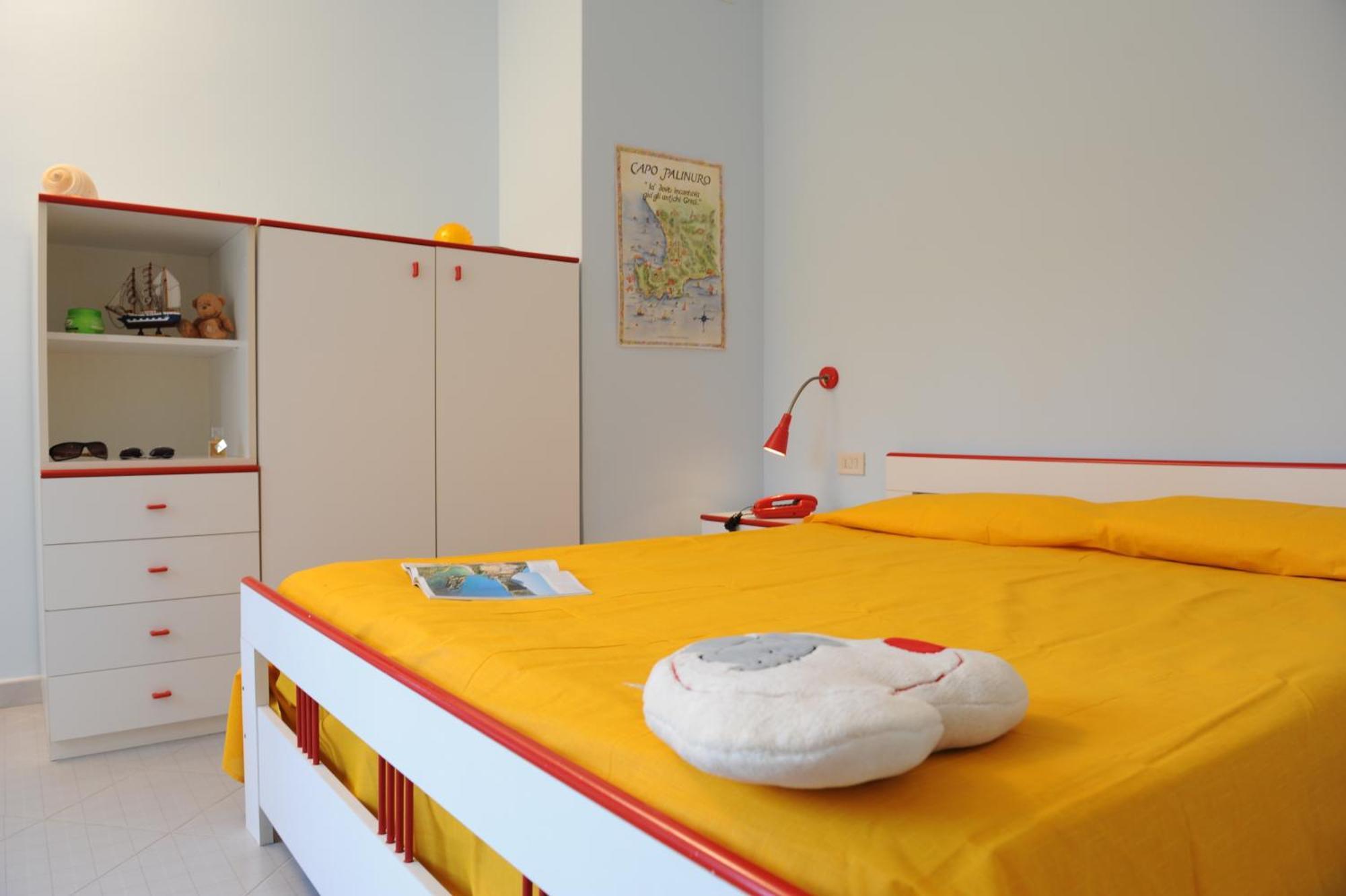 One-Bedroom Apartment,1216399882:JPEG